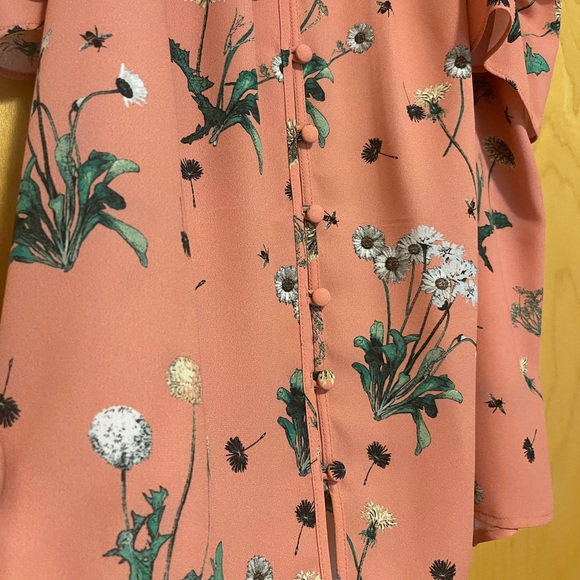 Express Dandelion Print Cold Shoulder Blouse - SIZE MEDIUM - Picture 4 of 7
